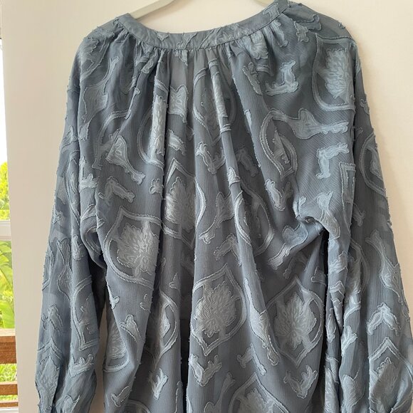 Bishop + Young Sheer Blue V-Neck Blouse, Applique Overlay, M,K4ATW1772A - Picture 2 of 6